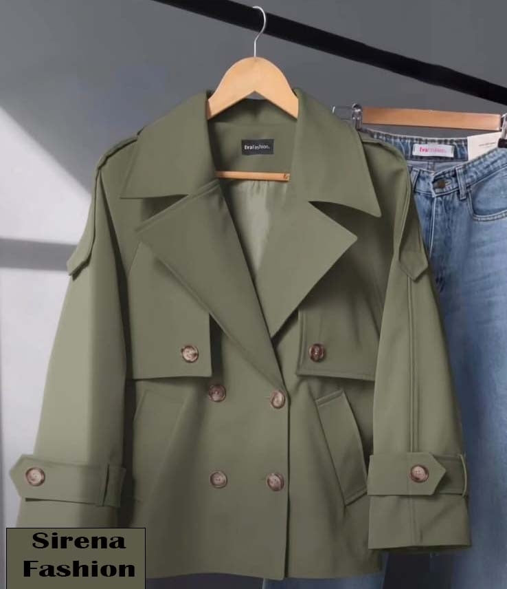 معطف نسائي قصير أنيق